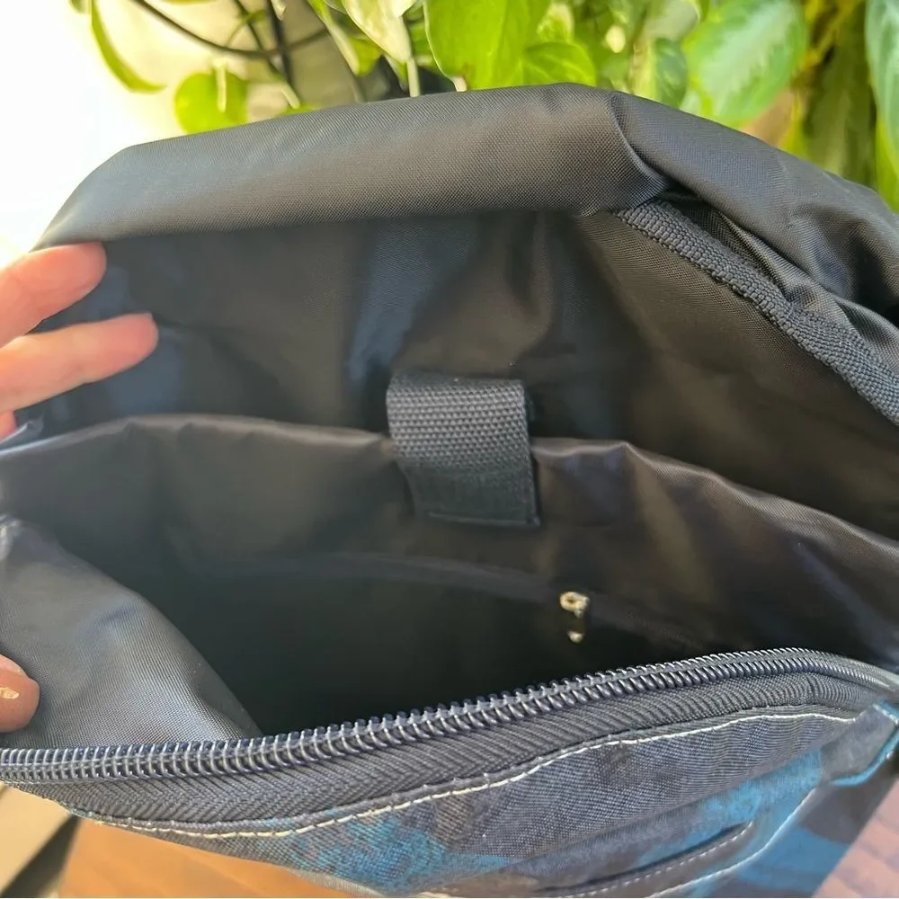 Bench Black and Blue Men's Frontier Backpack with computer sleeve/pocket NWT